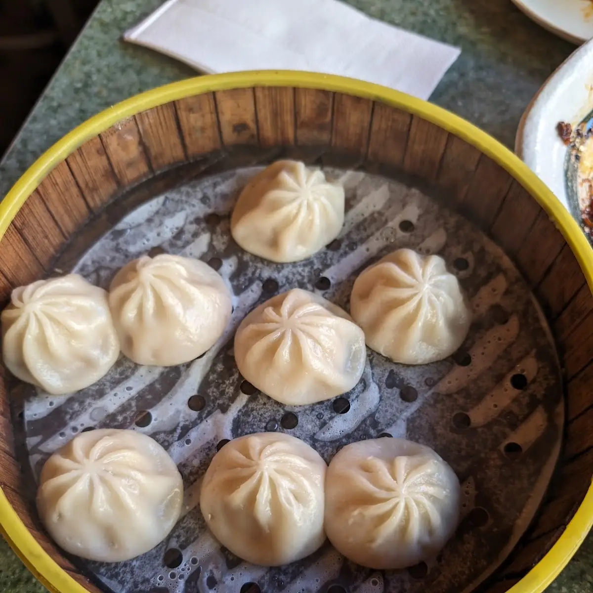 shang hai soup dumpling 8 上海小龙包